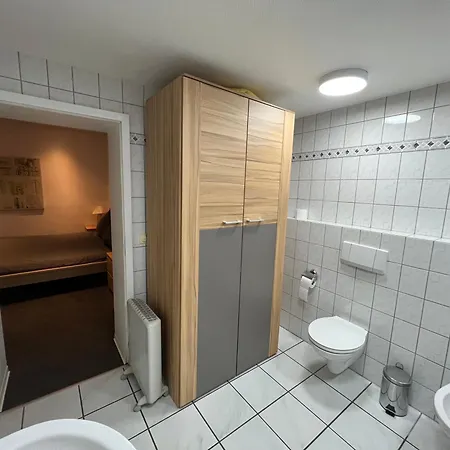 Eg Mit Eigenem Eingang Apartment *