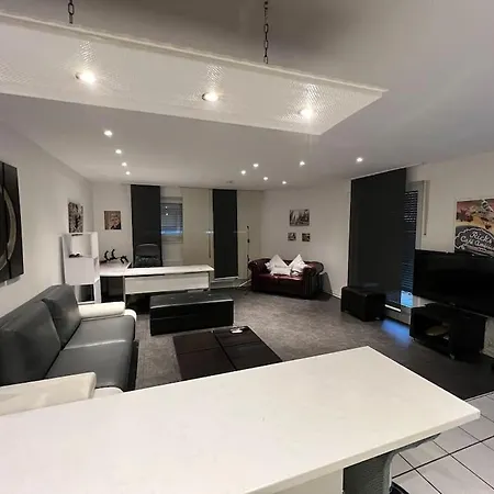 Eg Mit Eigenem Eingang *